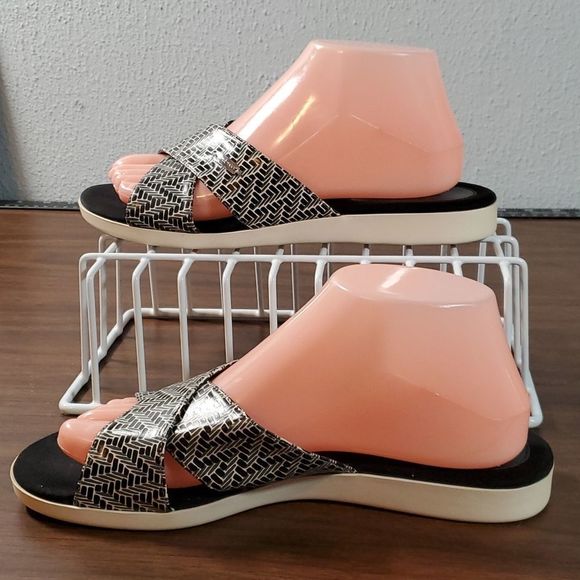Cole Haan Grand OS Geometric Pattern Cross Strap Slide On Flats Slides Sandals 8 - Picture 2 of 8